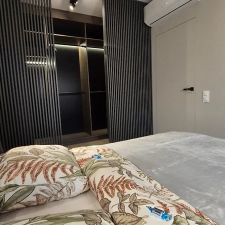 Luxurious Vanilla Apartment, Self Check-in 24h, Free Parking, Air-conditioning