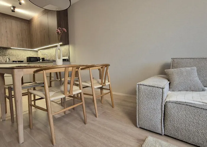 Luxurious Vanilla Apartment, Self Check-in 24h, Free Parking, Air-conditioning Lejlighed