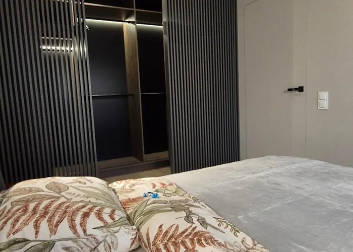 Luxurious Vanilla Apartment, Self Check-in 24h, Free Parking, Air-conditioning