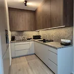 Luxurious Vanilla Apartment, Self Check-in 24h, Free Parking, Air-conditioning