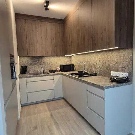 Luxurious Vanilla Apartment, Self Check-in 24h, Free Parking, Air-conditioning
