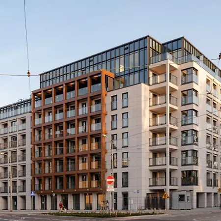 Luxurious Vanilla Apartment, Self Check-in 24h, Free Parking, Air-conditioning 公寓 *