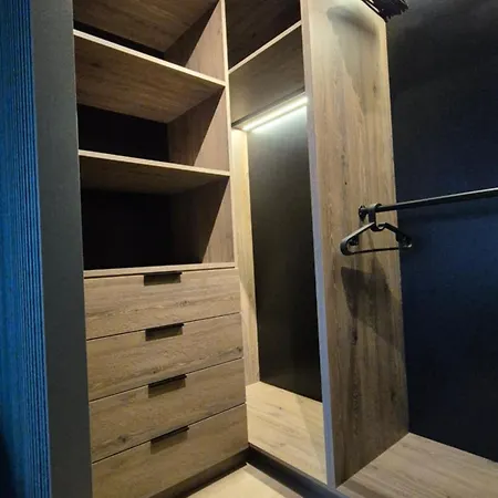 Luxurious Vanilla Apartment, Self Check-in 24h, Free Parking, Air-conditioning Appartement
