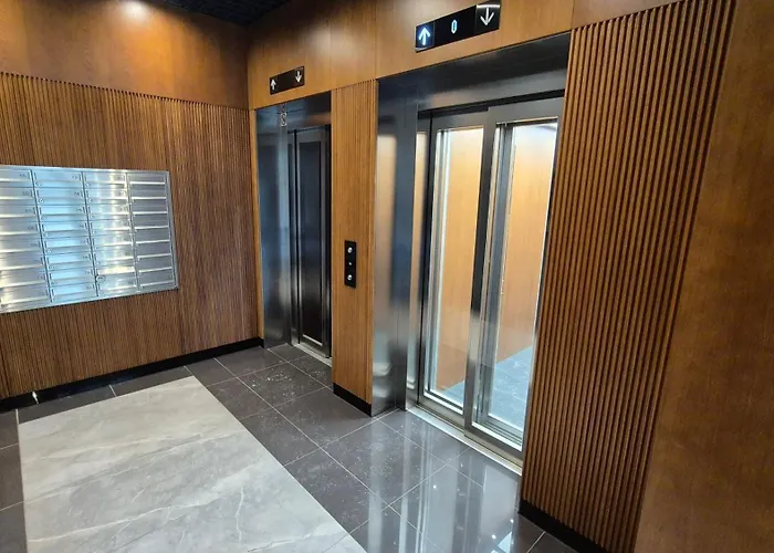 Luxurious Vanilla Apartment, Self Check-in 24h, Free Parking, Air-conditioning Apartman