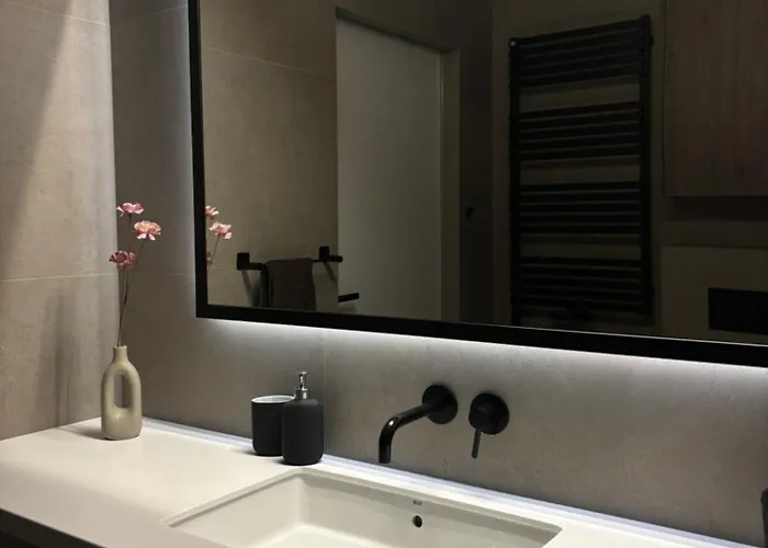 Luxurious Vanilla Apartment, Self Check-in 24h, Free Parking, Air-conditioning דירה פוזנן